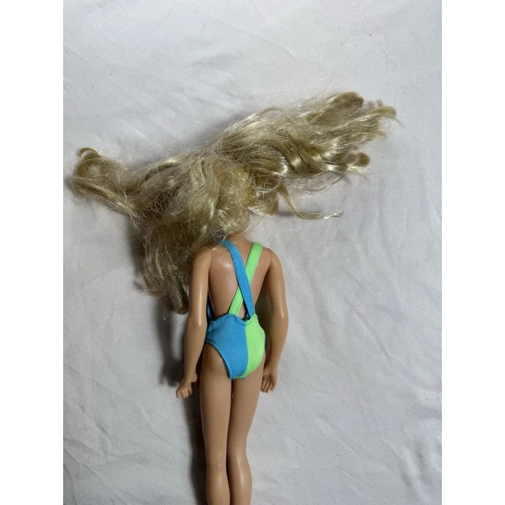 Vintage Hasbro 1988 Beachy Keen Maxie Doll W Signature Green And Blue Swimsuit